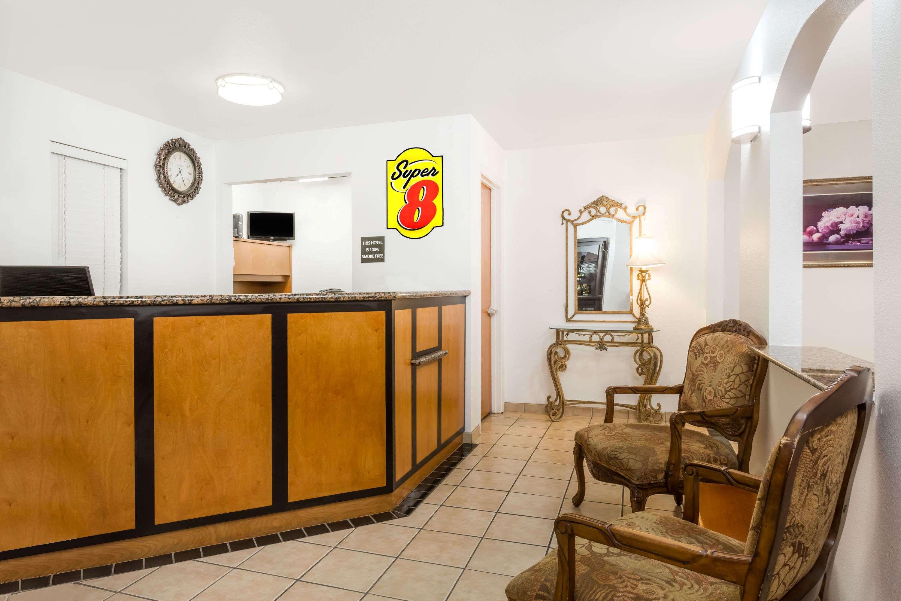 Super 8 By Wyndham Cloverdale Wine Country Zewnętrze zdjęcie